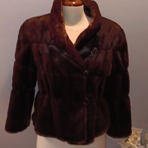 Tahari Arthur S Levine brown cropped faux fur jacket